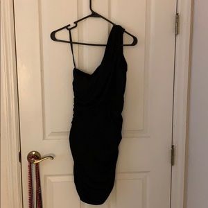 One shoulder little black dress 🖤